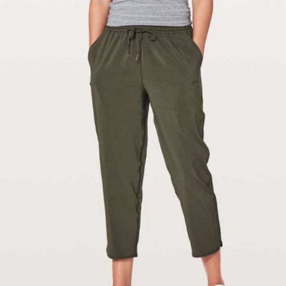 Lululemon Keep It Classic Crop Olive Green Pants size 12 - Picture 1 of 8